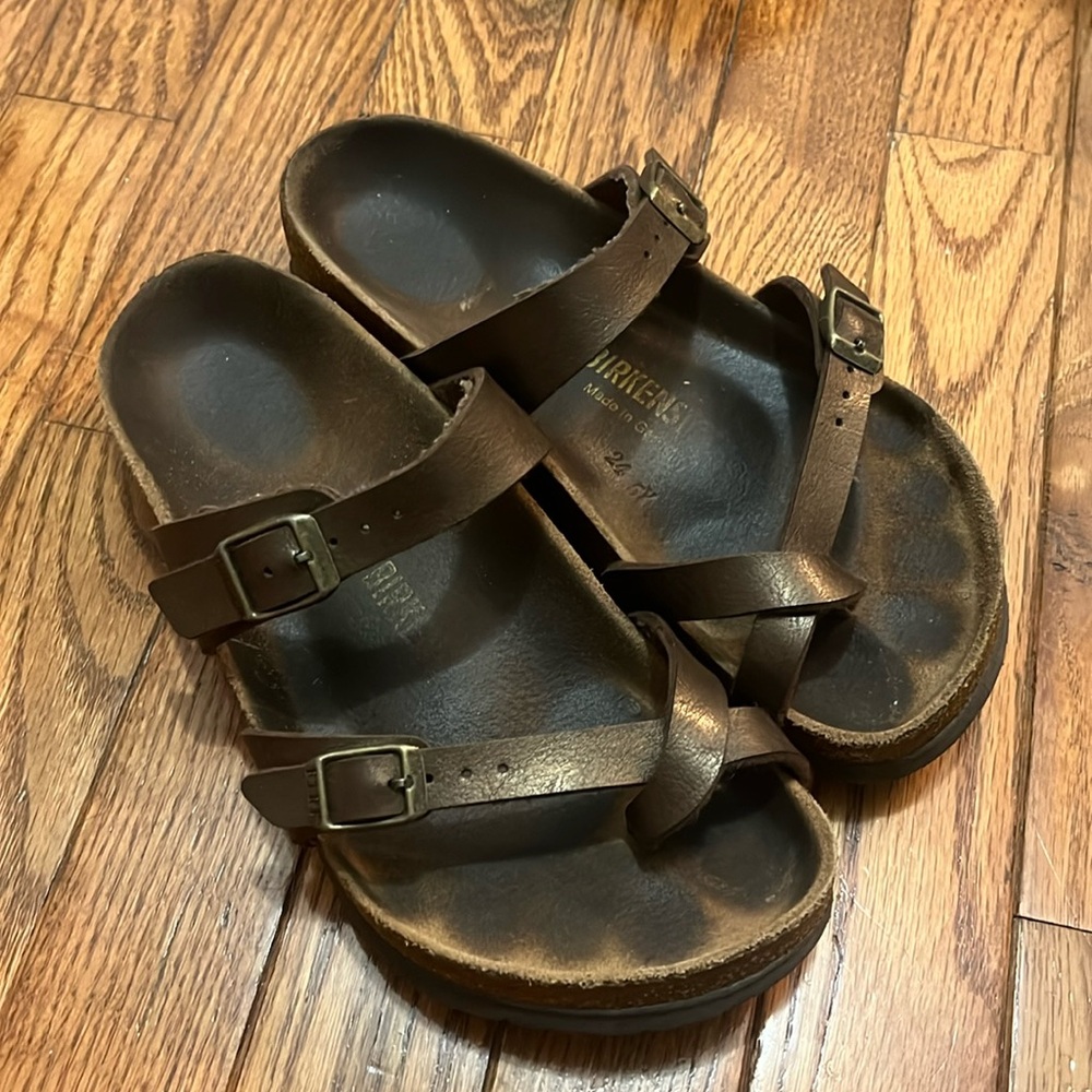 Super cute Birkenstocks